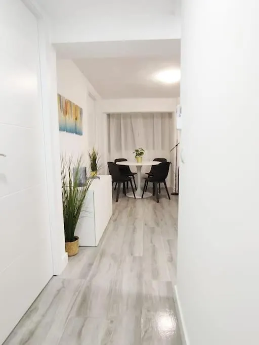 Acogedor Apartamento Familiar En Area Residencial Madrid 0*,  Spain